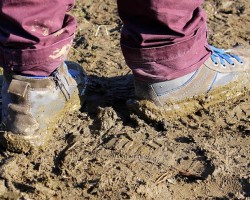 How to Keep Dirt Outside of the House on Wet Days